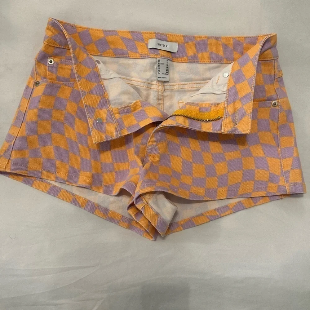 NWOT Forever 21 girl’s retro geometric color checkered denim shorts - size US25 - Picture 2 of 5